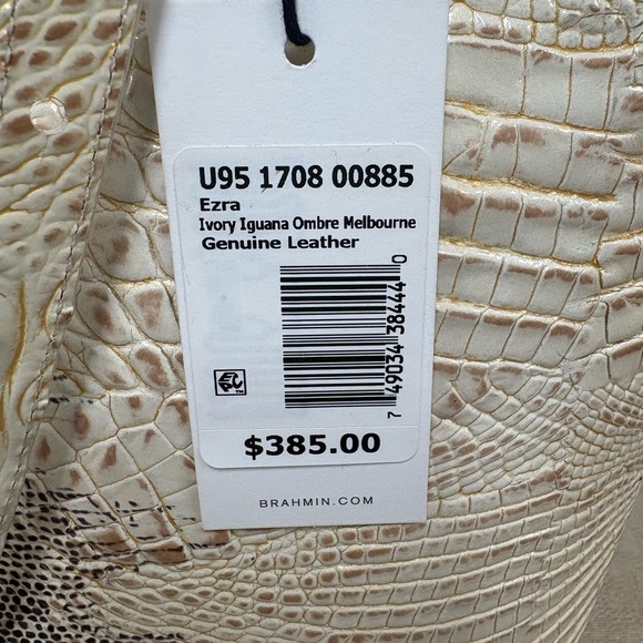 Elegant Cream Crocodile-Embossed Tote Bag - Picture 2 of 5